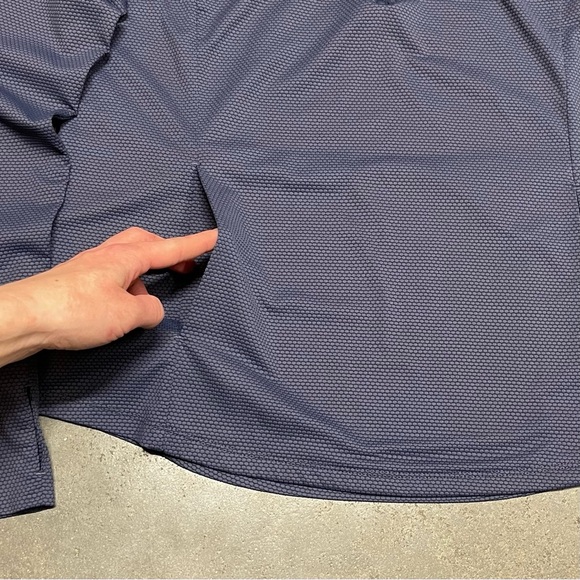 Tommy Bahama Golf Textured 1/2 Zip Jacket - Picture 5 of 10